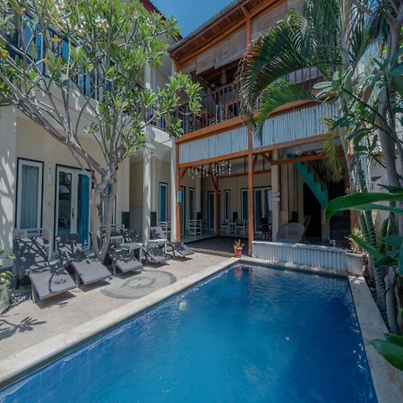 Gili White Bamboo Resort Gili Trawangan Exterior photo