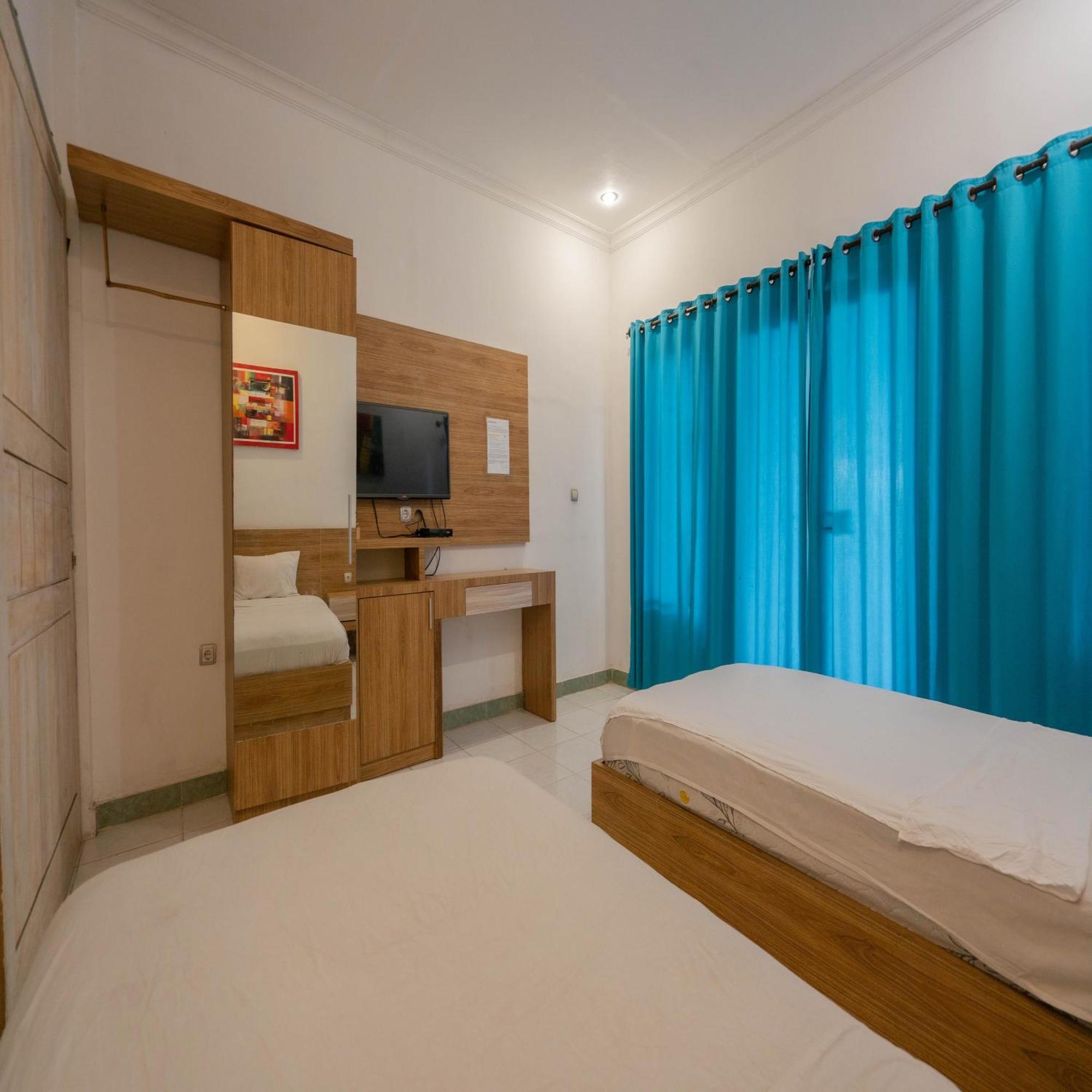 Gili White Bamboo Resort Gili Trawangan Exterior photo