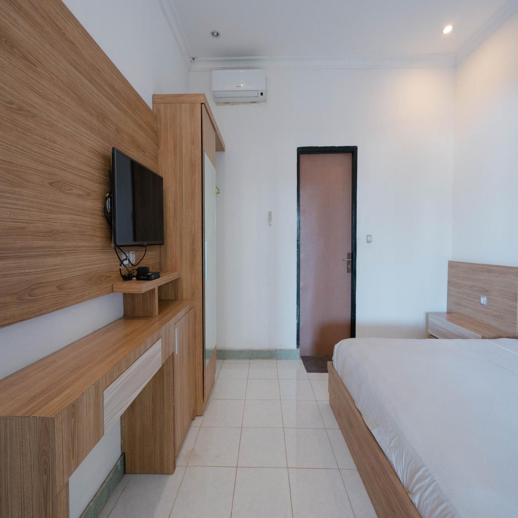 Gili White Bamboo Resort Gili Trawangan Exterior photo